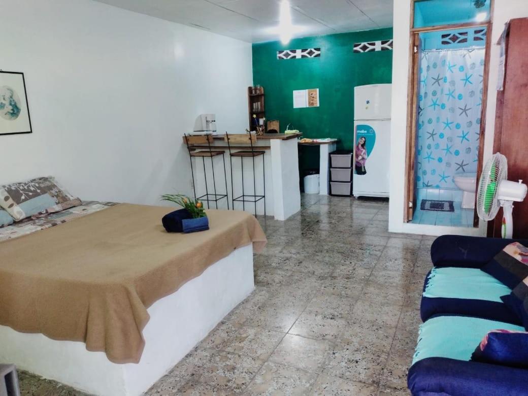 Magic Flower Rooms Cahuita Extérieur photo