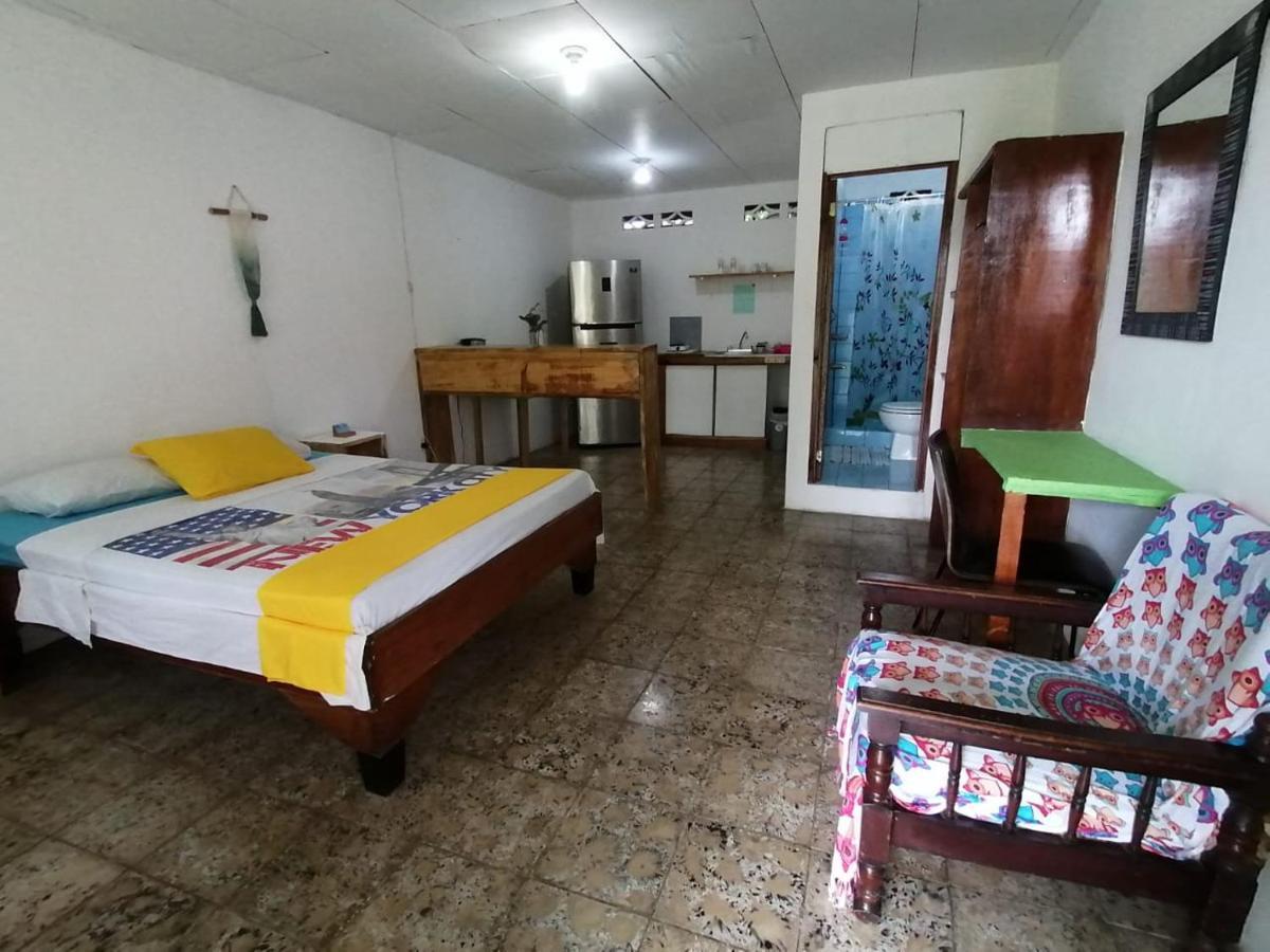 Magic Flower Rooms Cahuita Extérieur photo
