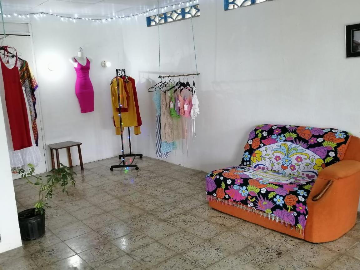 Magic Flower Rooms Cahuita Extérieur photo